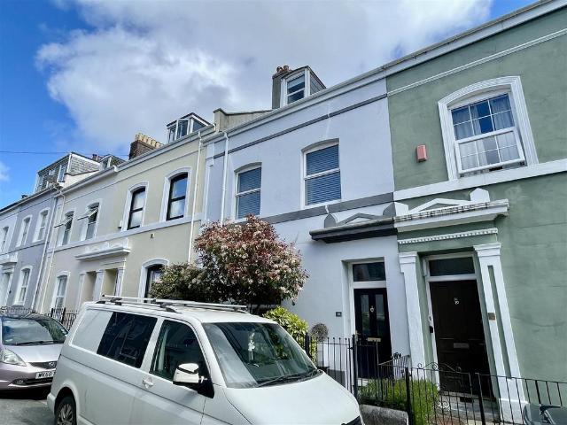 4 bedroom terraced house for sale