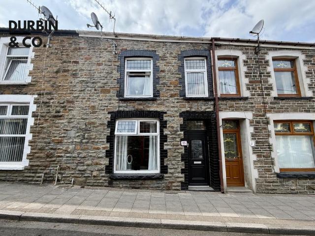 4 bedroom terraced house for sale