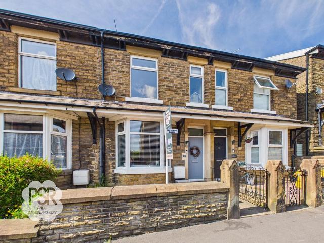 4 bedroom terraced house for sale