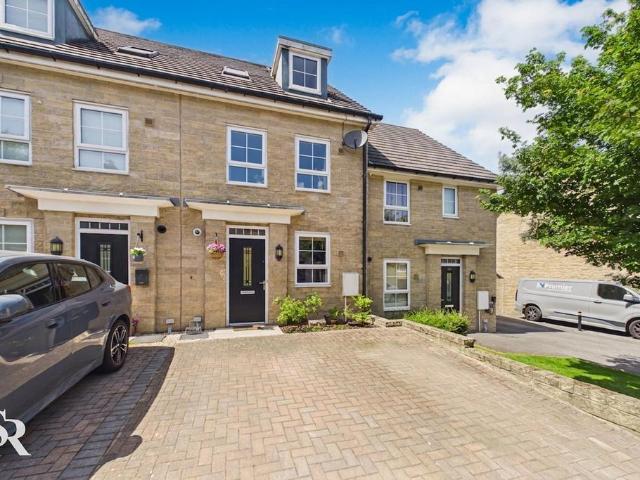 4 bedroom terraced house for sale