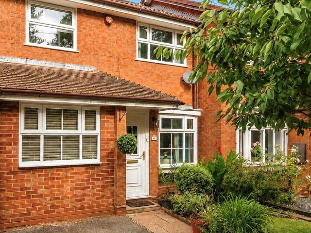 4 bedroom terraced house for sale