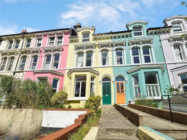 4 bedroom terraced house for sale
