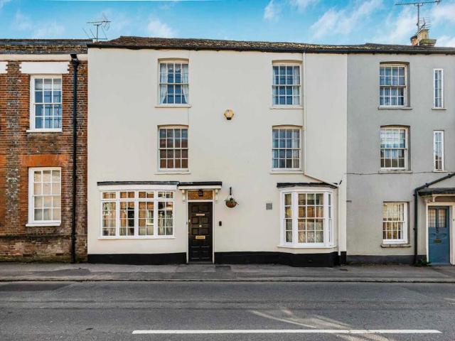 4 bedroom terraced house for sale