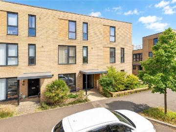 4 bedroom terraced house for sale