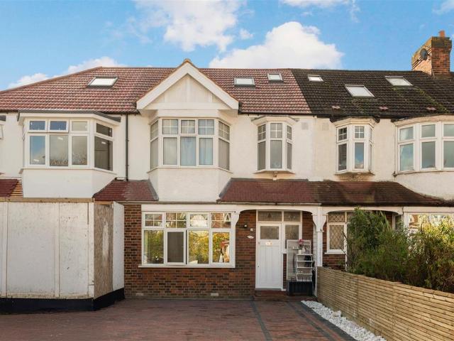 4 bedroom terraced house for sale