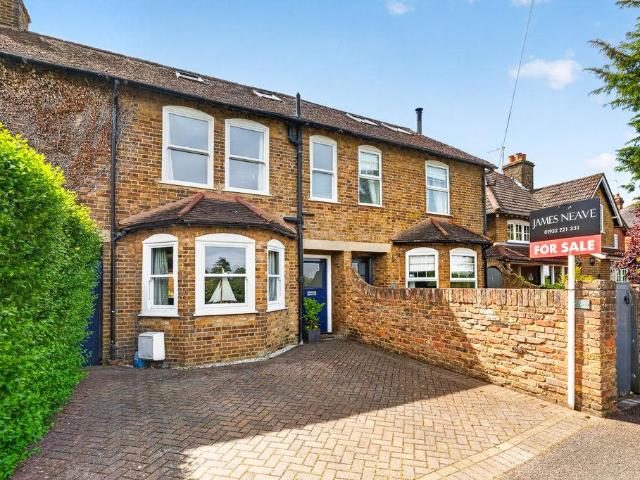 4 bedroom terraced house for sale