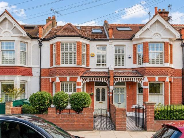 4 bedroom terraced house for sale