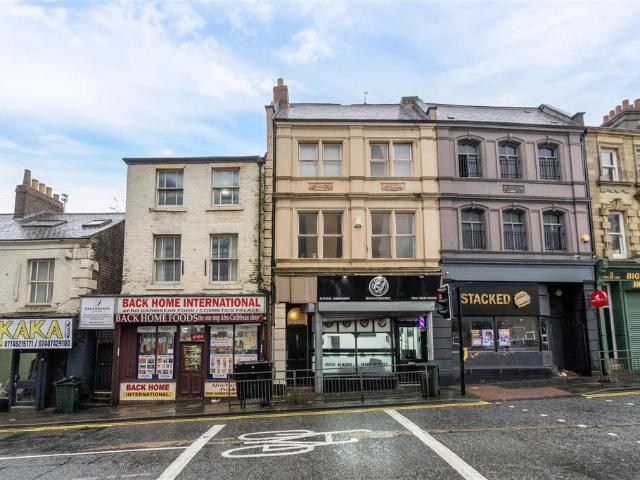 4 bedroom terraced house for sale