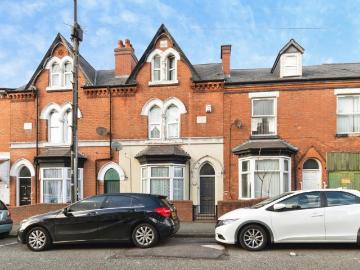 4 bedroom terraced house for sale