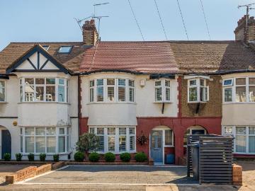 4 bedroom terraced house for sale