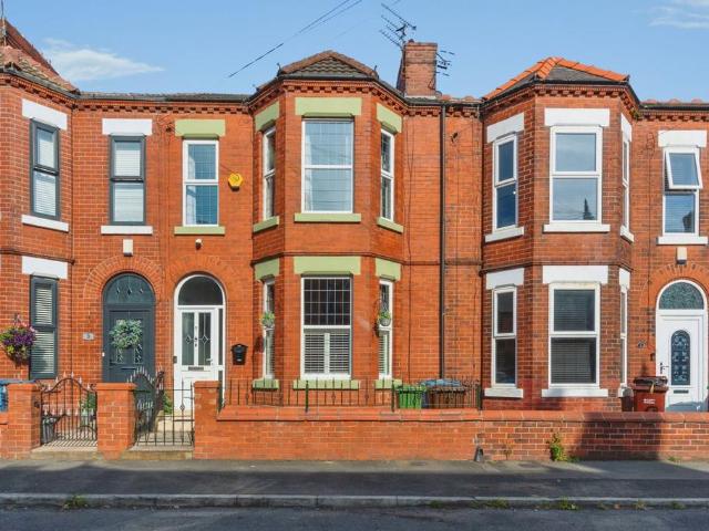 4 bedroom terraced house for sale