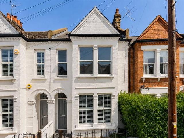 4 bedroom terraced house for sale