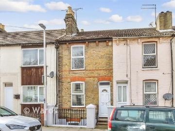 4 bedroom terraced house for sale