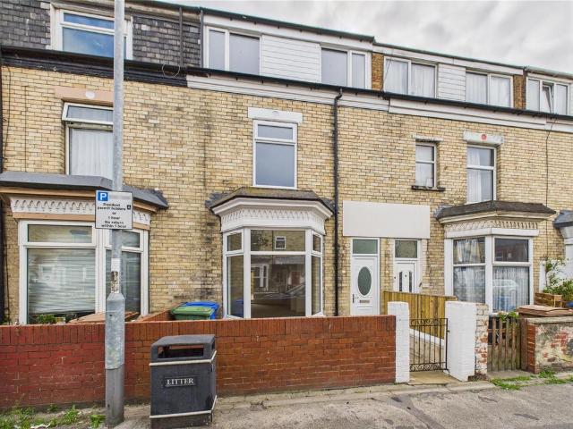 4 bedroom terraced house for sale