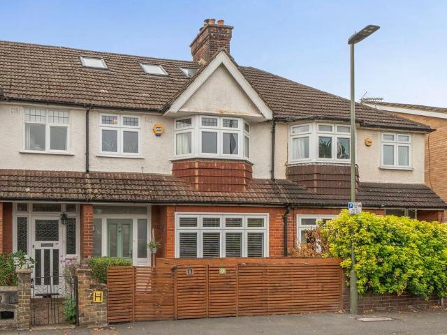 4 bedroom terraced house for sale