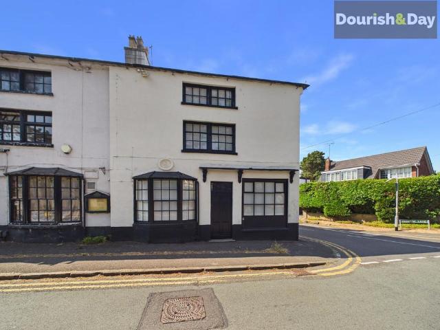4 bedroom terraced house for sale
