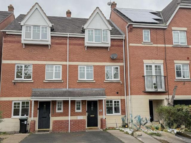 4 bedroom terraced house for sale