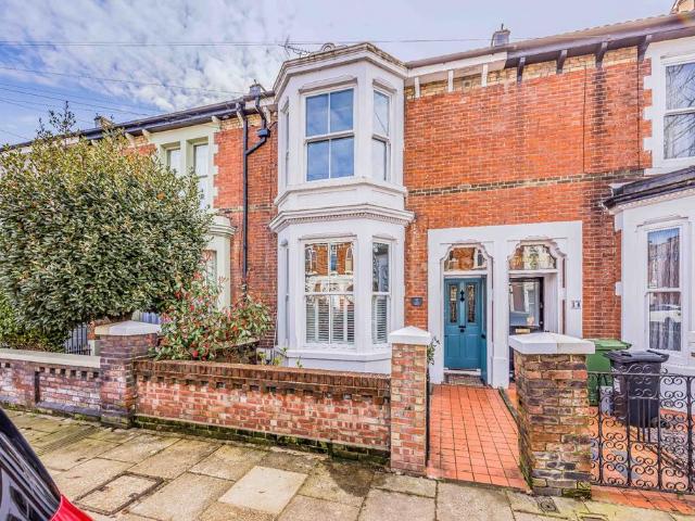 4 bedroom terraced house for sale