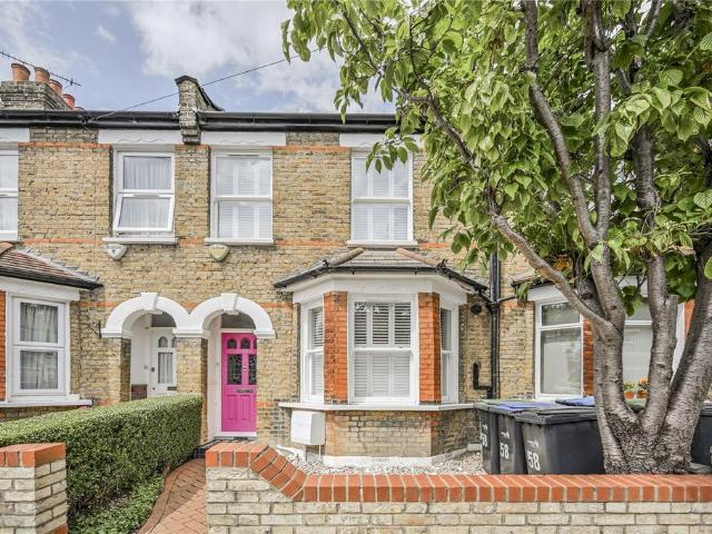 4 bedroom terraced house for sale