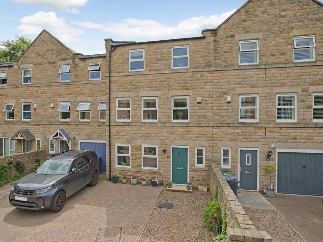 4 bedroom terraced house for sale