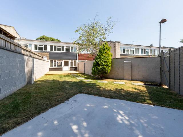 4 bedroom terraced house for sale