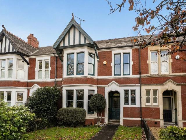 4 bedroom terraced house for sale