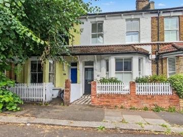 4 bedroom terraced house for sale