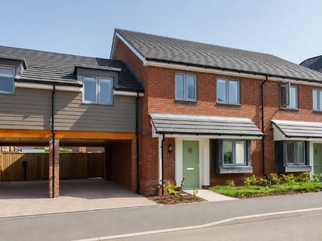 4 bedroom terraced house for sale