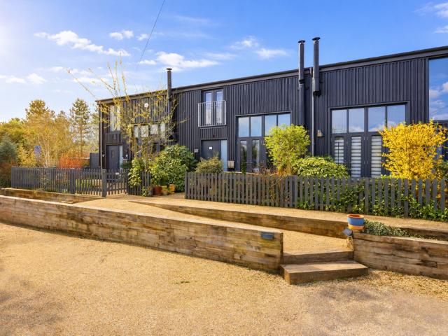 4 bedroom terraced house for sale