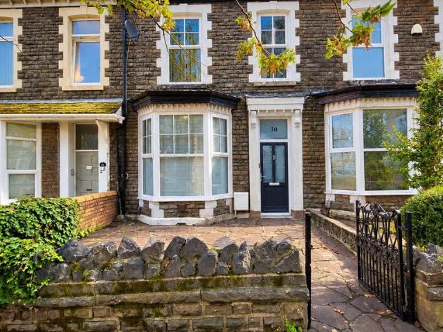 4 bedroom terraced house for sale