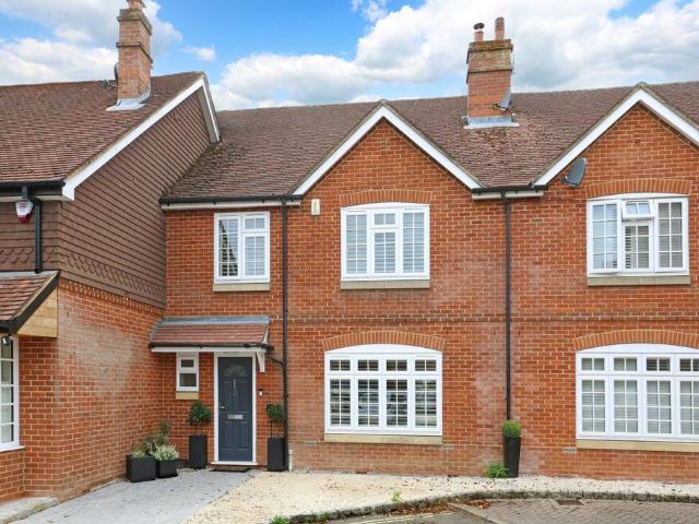 4 bedroom terraced house for sale