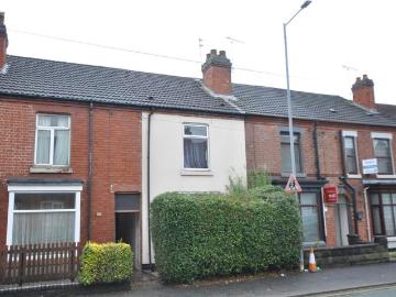 4 bedroom terraced house for sale