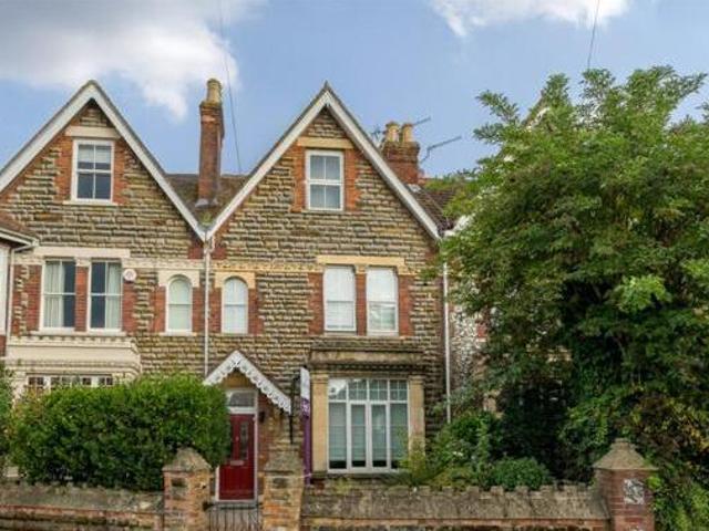 4 Bedroom Terraced House For Sale In Fairfield Road, Havant