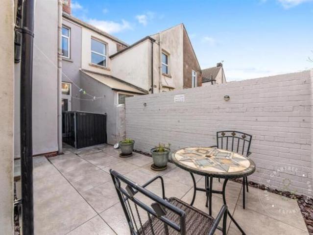 4 bedroom terraced house for sale in Kincraig Street, Cardiff, CF24