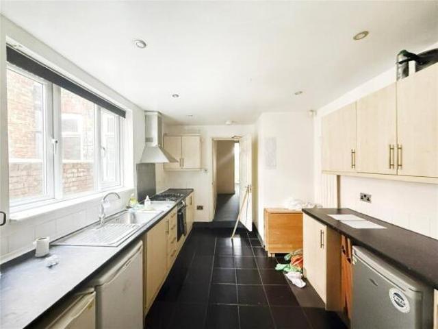 4 bedroom terraced house for sale in Ladybarn Lane, Fallowfield, M14