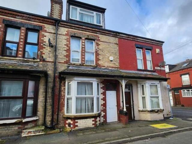 4 Bedroom Terraced House For Sale In Leeds