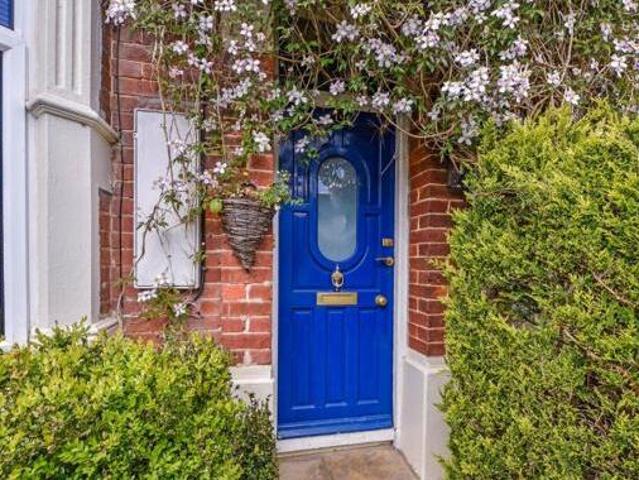4 Bedroom Terraced House For Sale In Petersfield