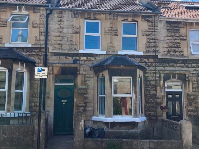 4 Bedroom Terraced House to let in Bath