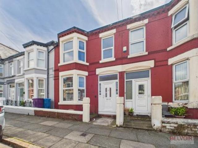 4 bedroom Terraced House To Let