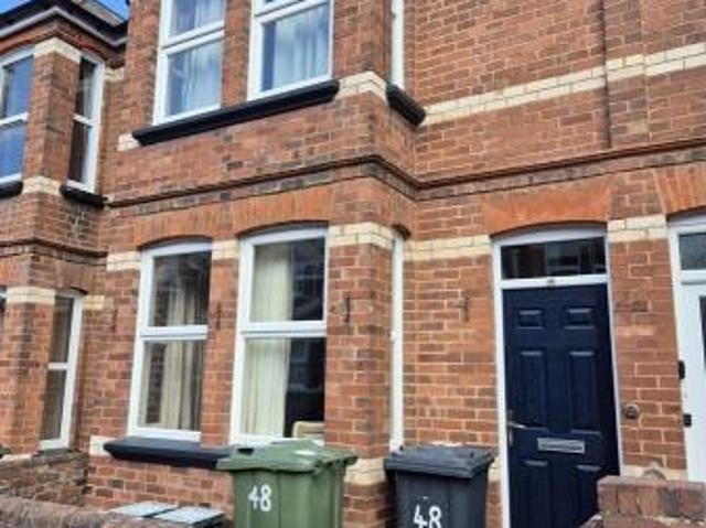4 bedroom Terraced House To Let