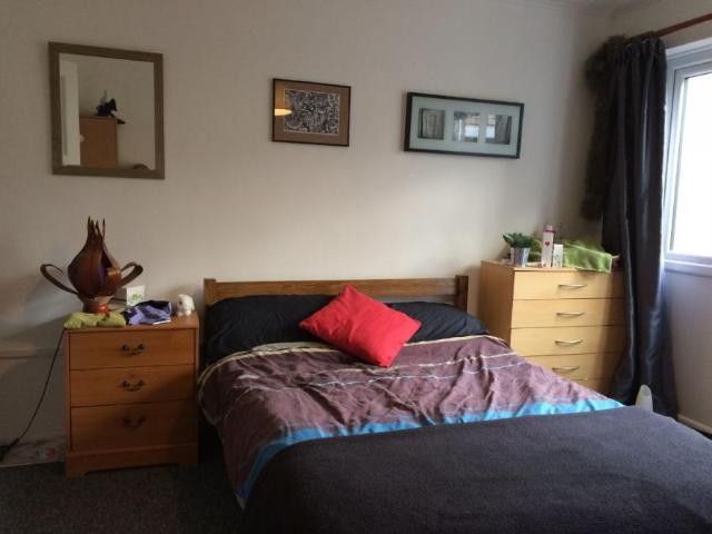 4 bedroom Terraced House To Let