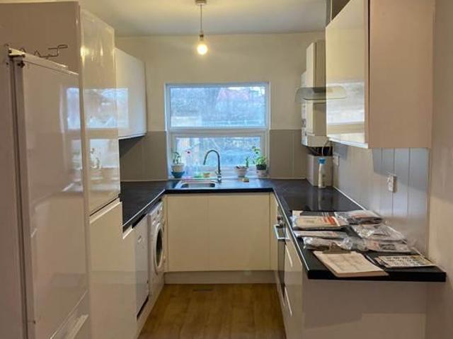 4 bedroom terraced house to rent
