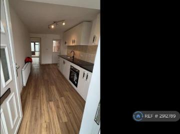 4 bedroom terraced house to rent