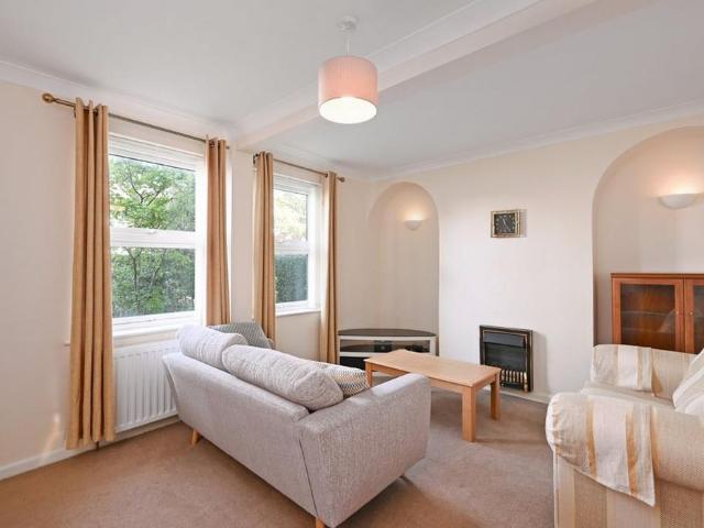 4 bedroom terraced house to rent
