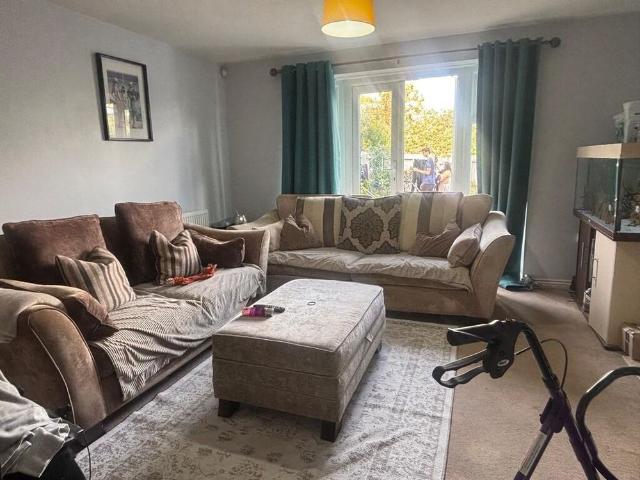 4 bedroom terraced house to rent
