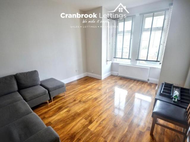 4 bedroom terraced house to rent