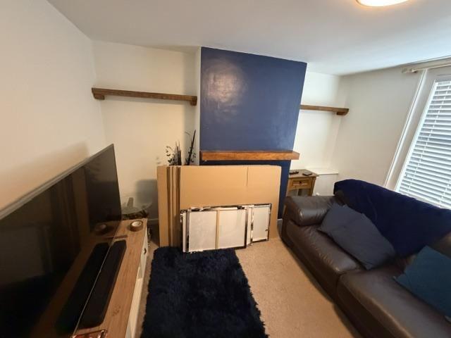 4 bedroom terraced house to rent