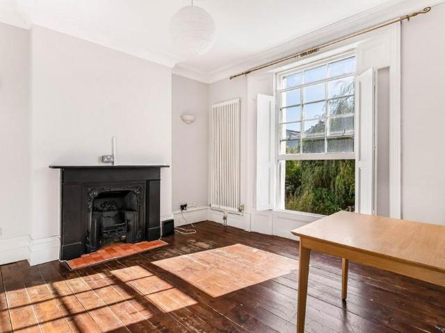 4 bedroom terraced house to rent