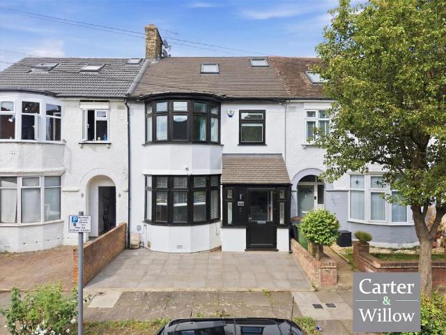 4 bedroom terraced house to rent