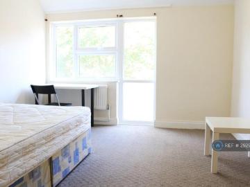 4 bedroom terraced house to rent